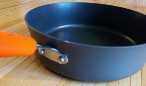 Rachel Ray sauce pan